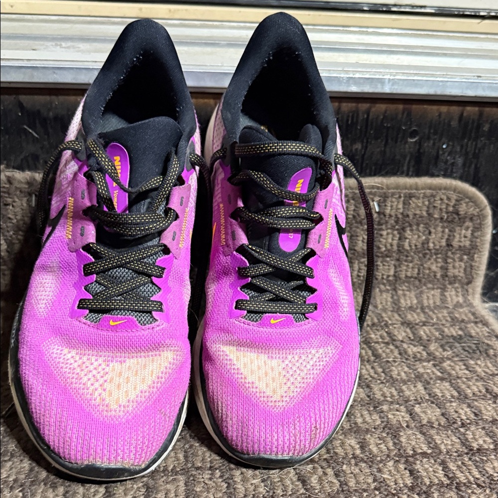 Nike Women's Zoom Vomero 16 Vibrant Pink Athletic Shoes